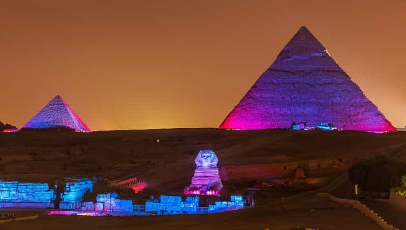 {"en":"sound and light show at giza pyramids"}